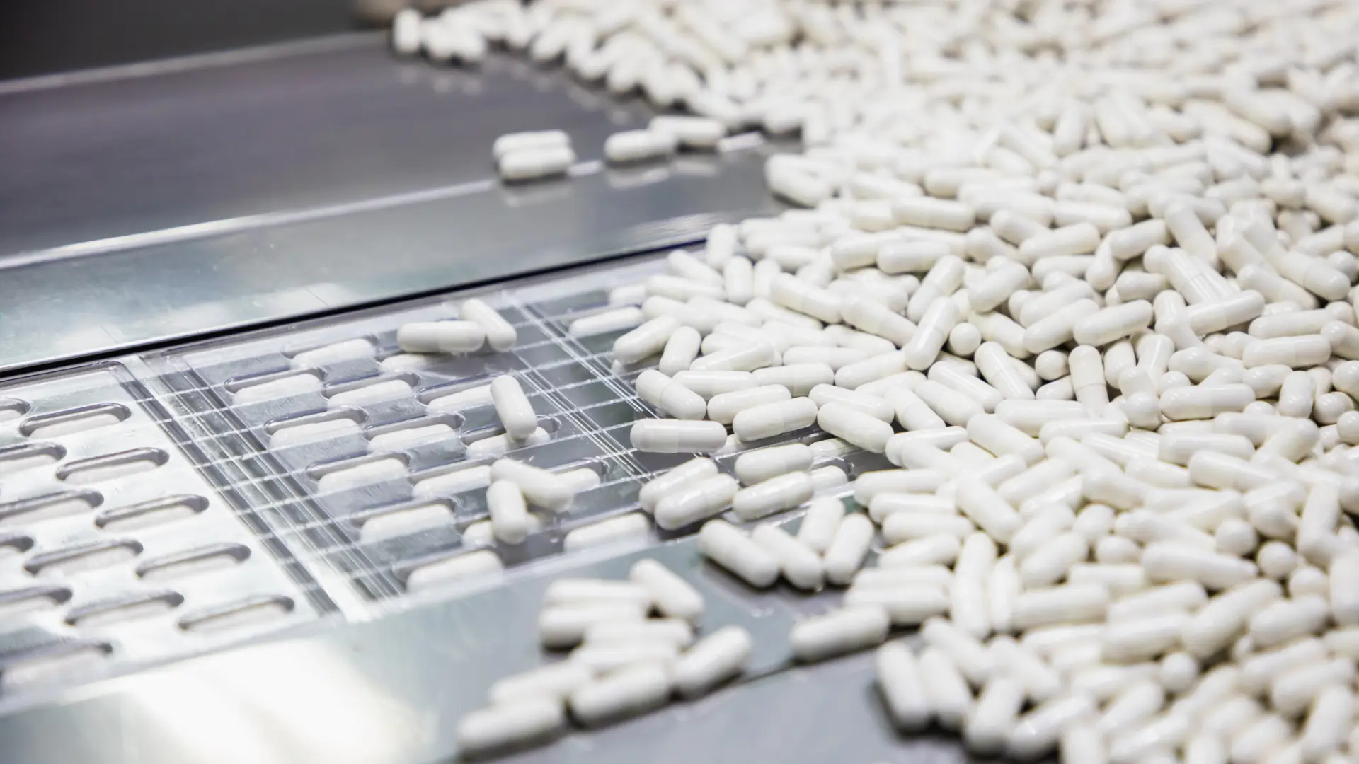 White Paper The Invisible Advantage - 11 Critical Pharma Processes Enhanced by COMSOL Simulation